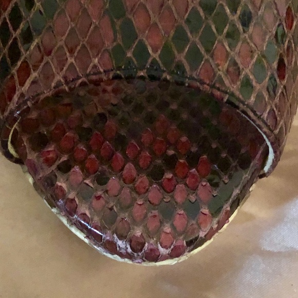 PRADA PEEP-TOE PUMPS - Picture 4 of 7